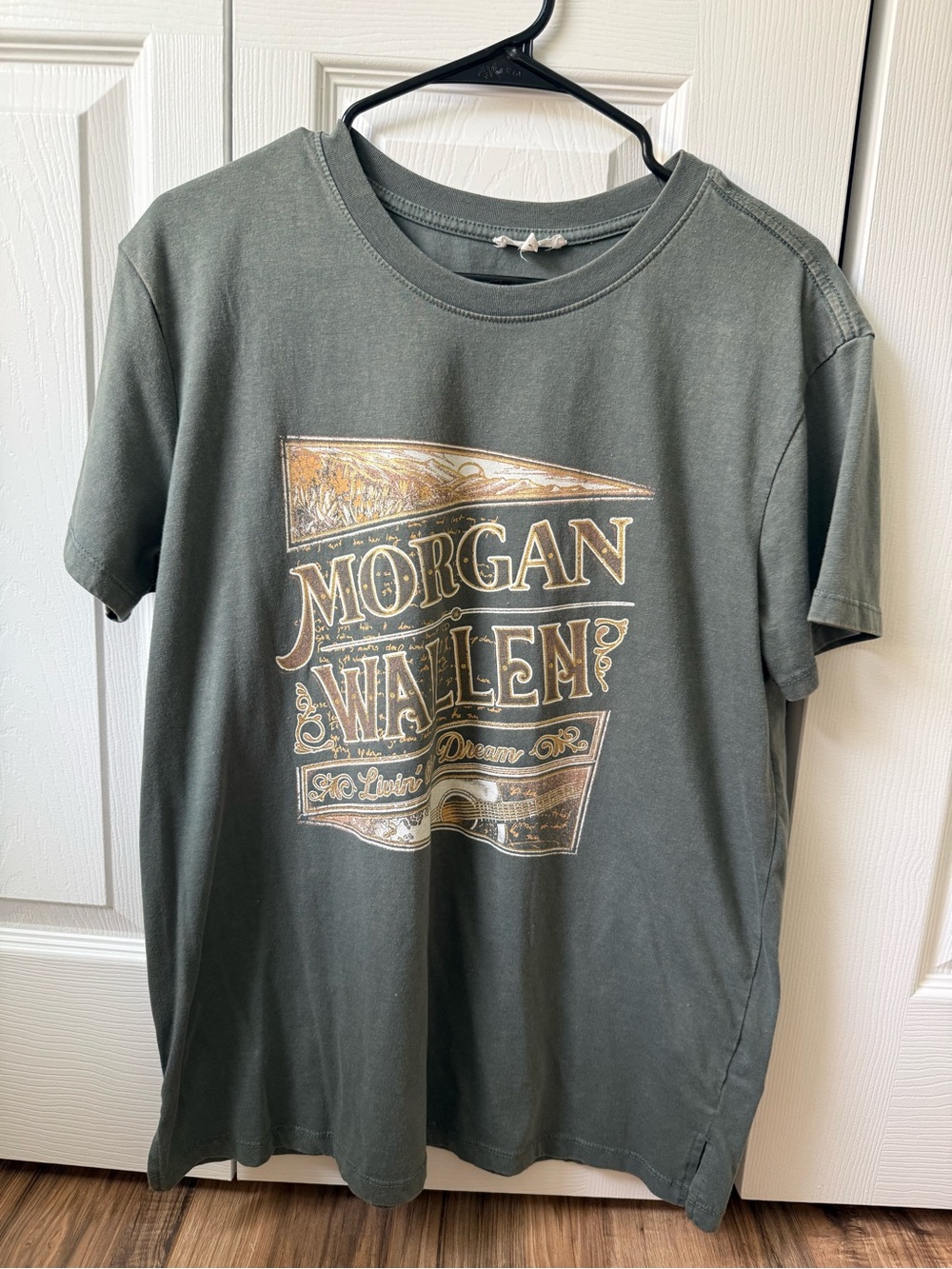 Morgan Wallen "Live the Dream" shirt